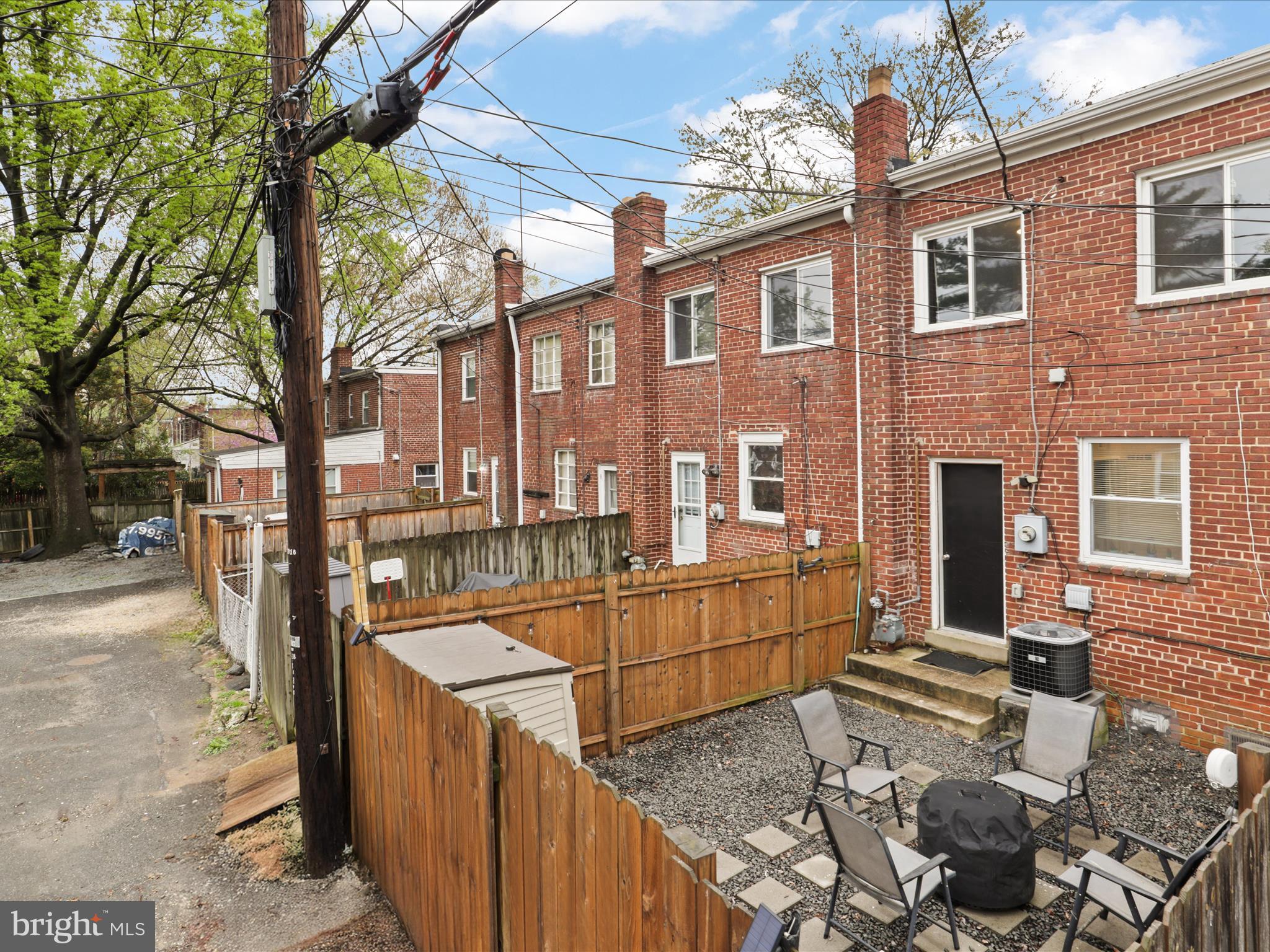 HUME SPRINGS - Residential Lease