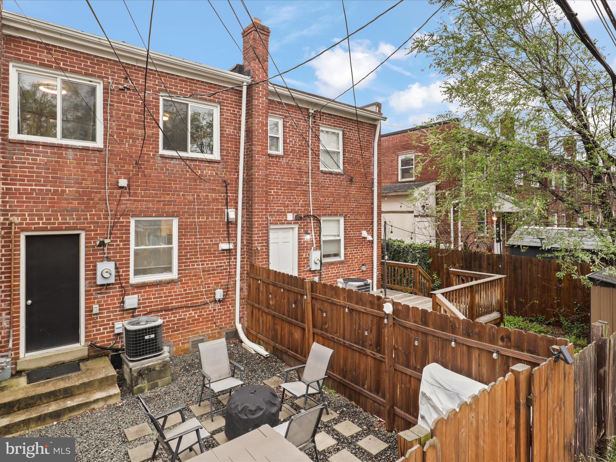 HUME SPRINGS - Residential Lease