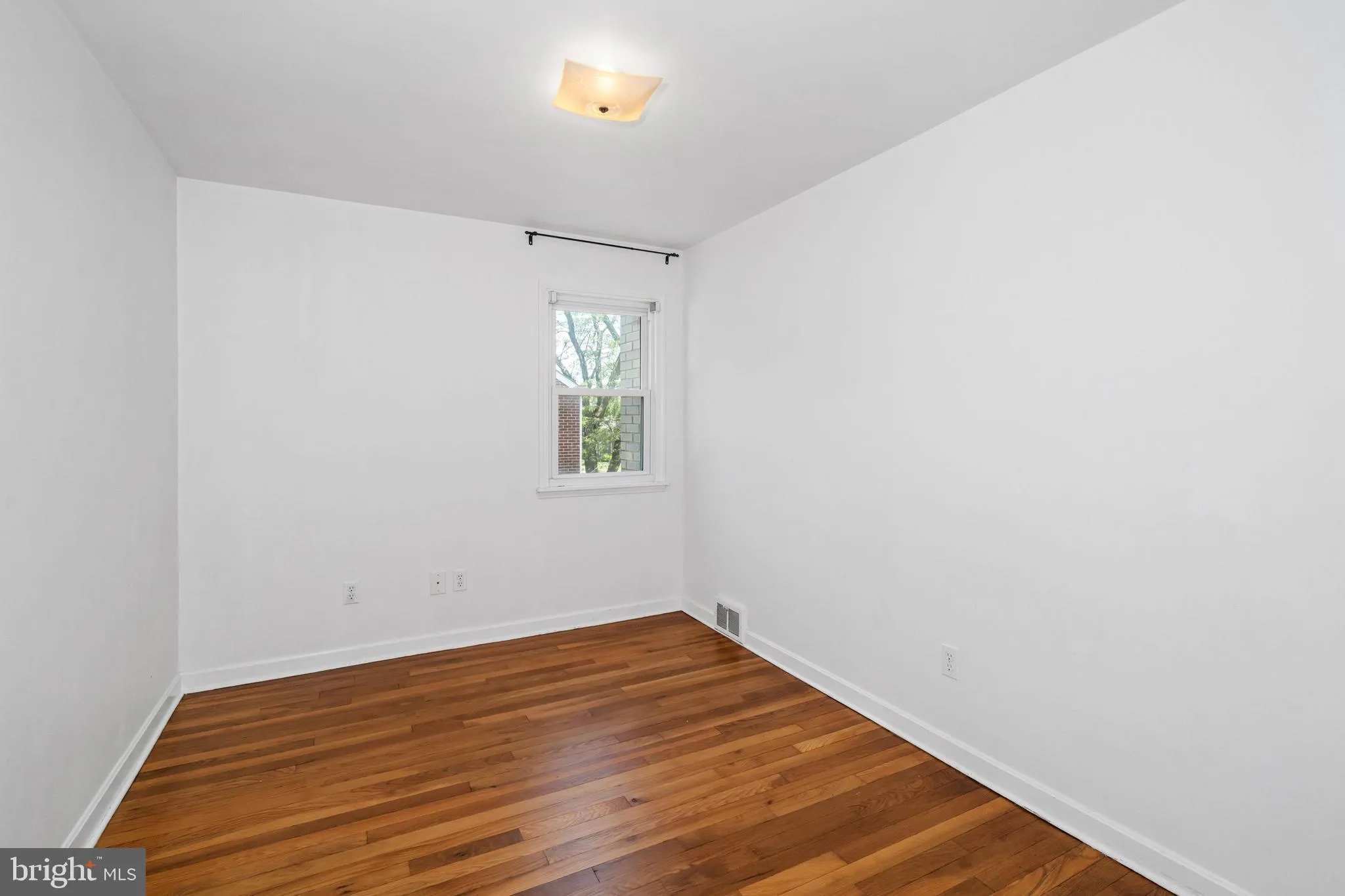 Wilmington, Delaware 19803, United States, 3 Bedrooms Bedrooms, ,2 BathroomsBathrooms,Residential,Pending,156169