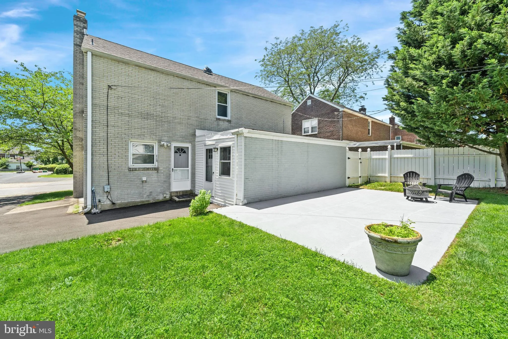 Wilmington, Delaware 19803, United States, 3 Bedrooms Bedrooms, ,2 BathroomsBathrooms,Residential,Pending,156169