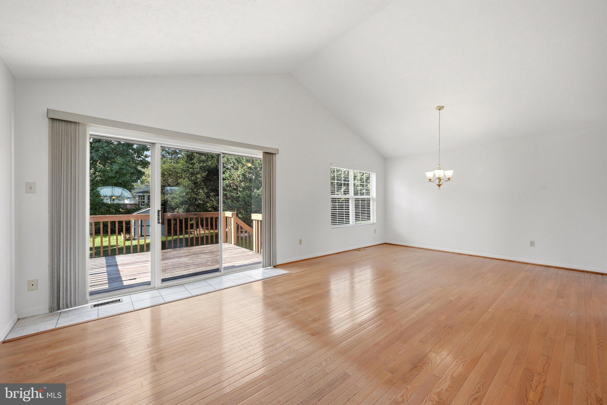 123 FAIRFAX DRIVE