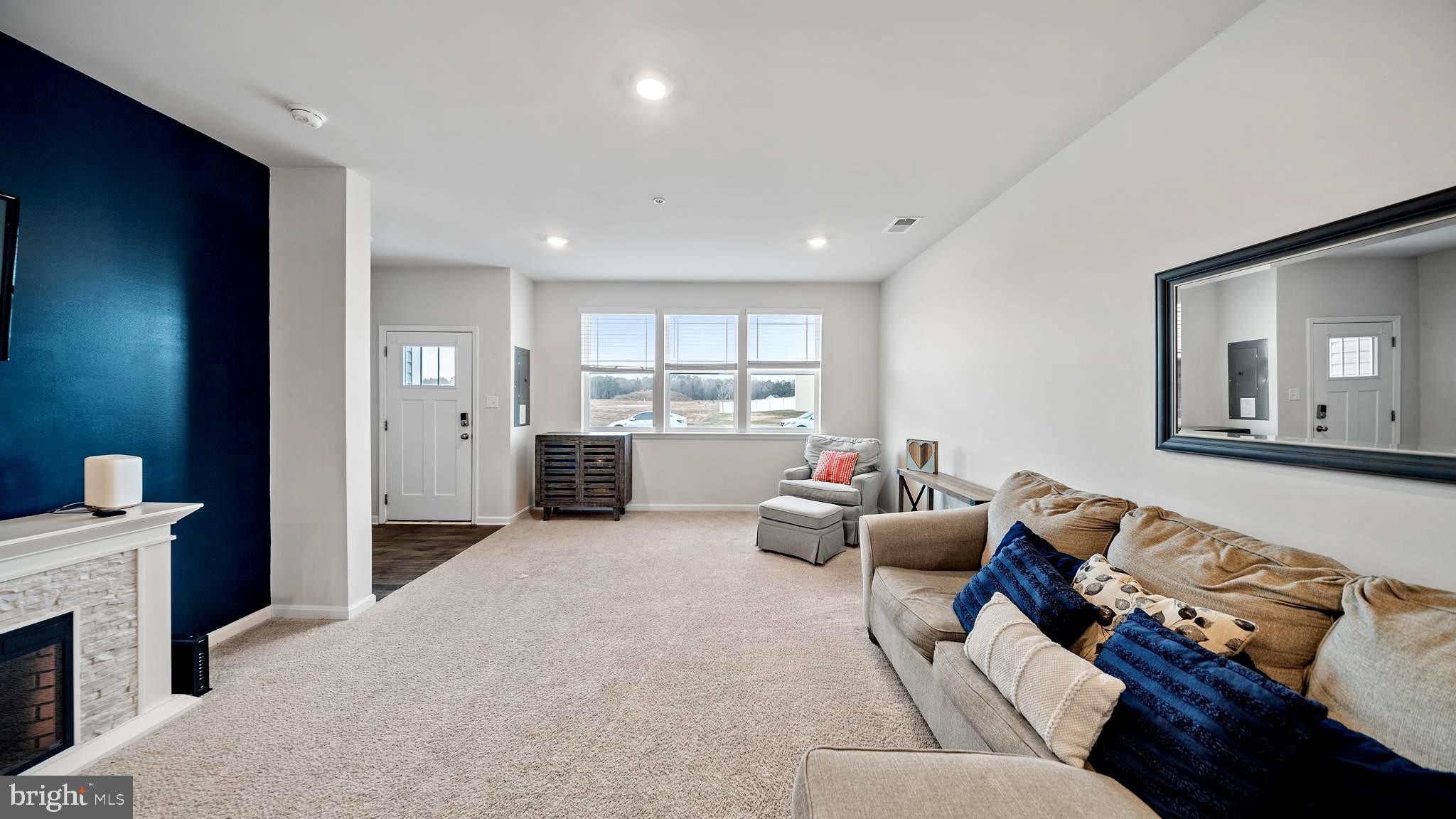 SPRING VILLAGE - Residential