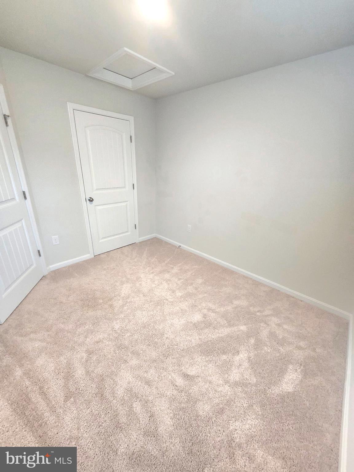 SPRING VILLAGE - Residential