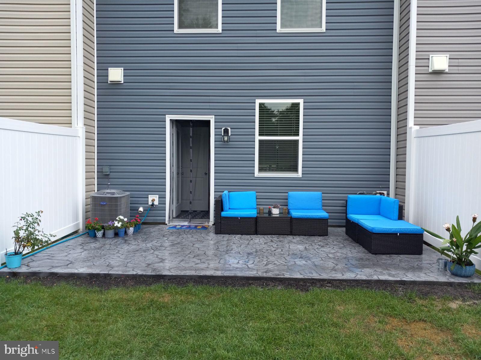 SPRING VILLAGE - Residential