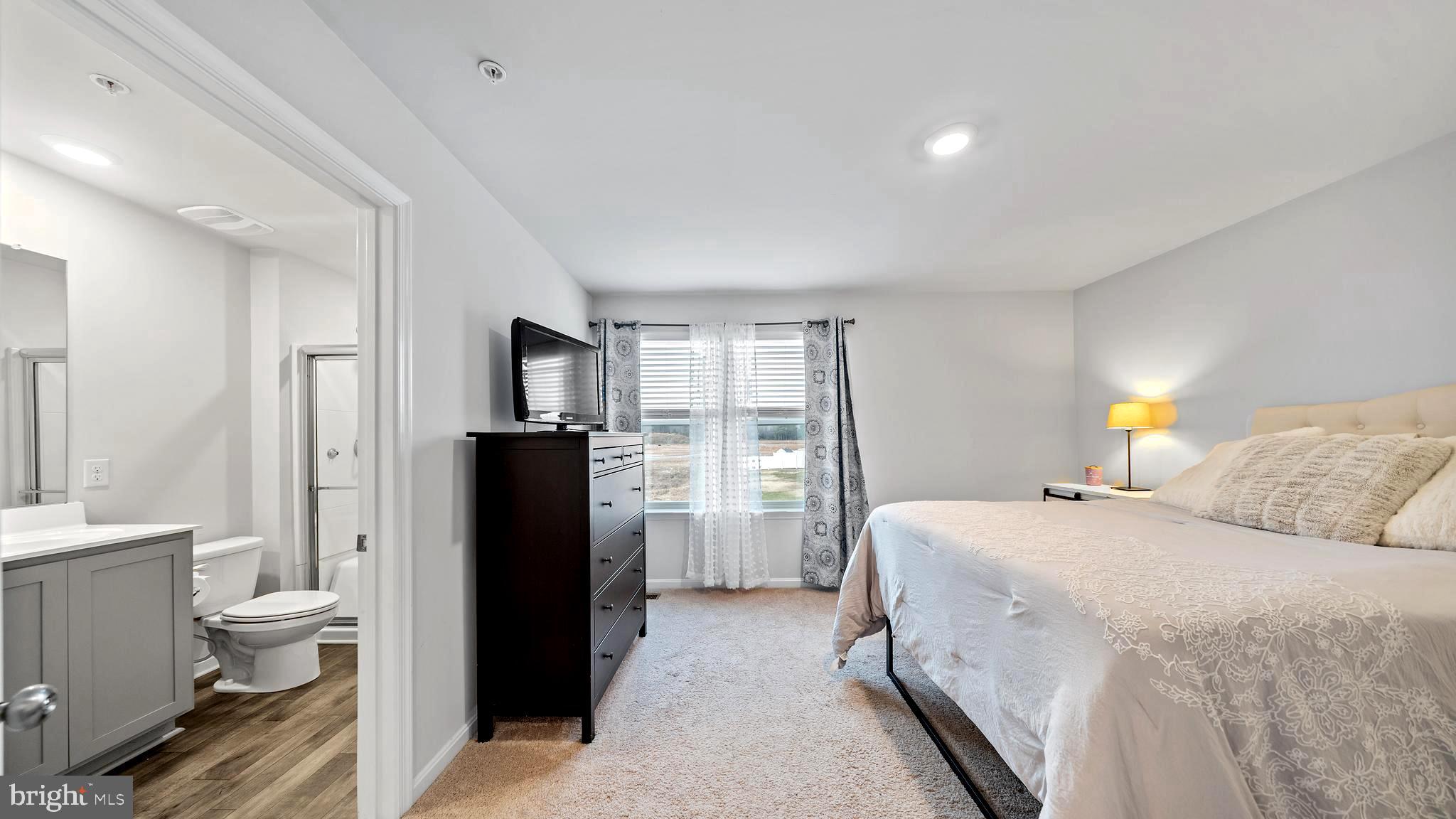 SPRING VILLAGE - Residential