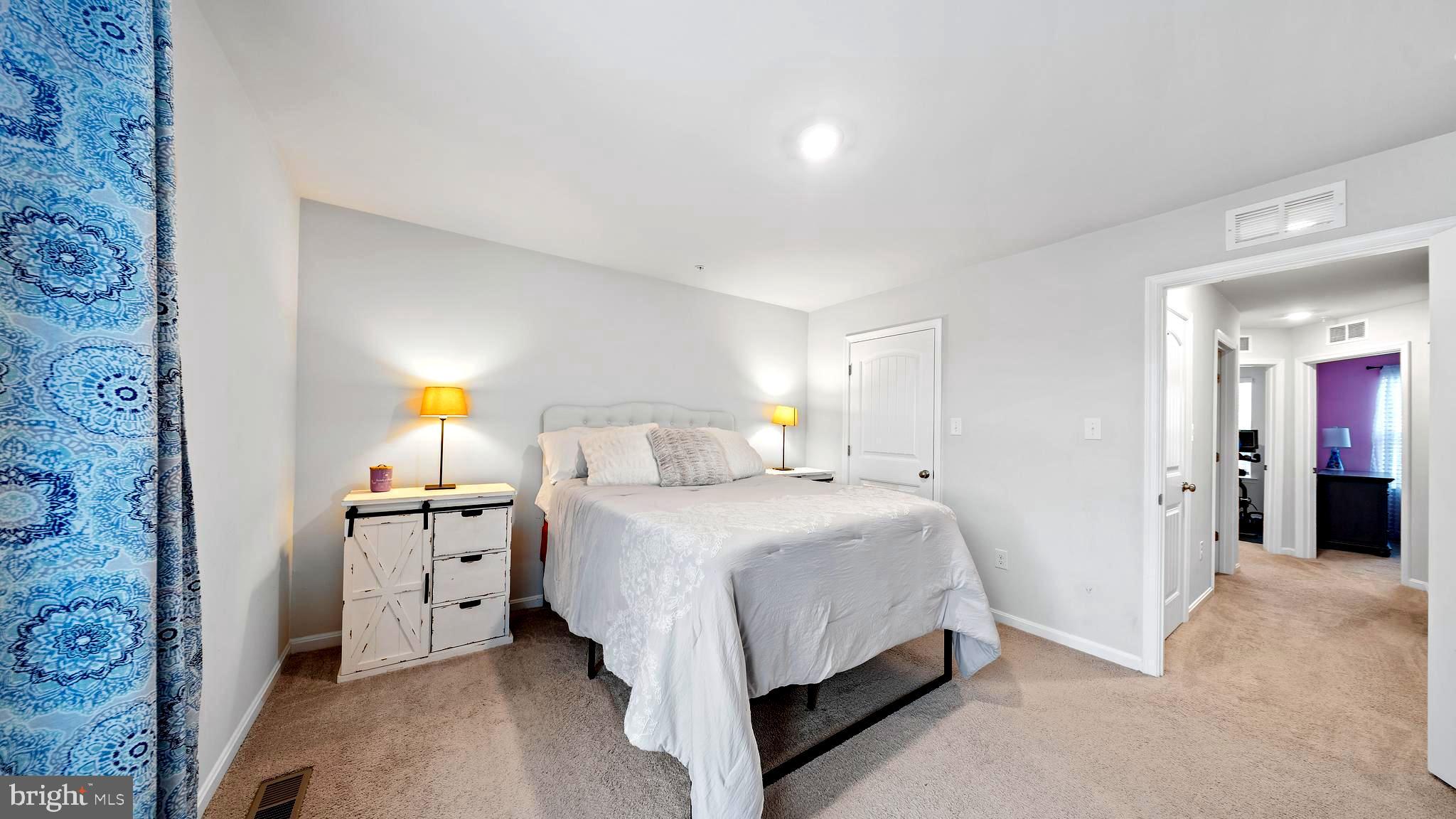 SPRING VILLAGE - Residential