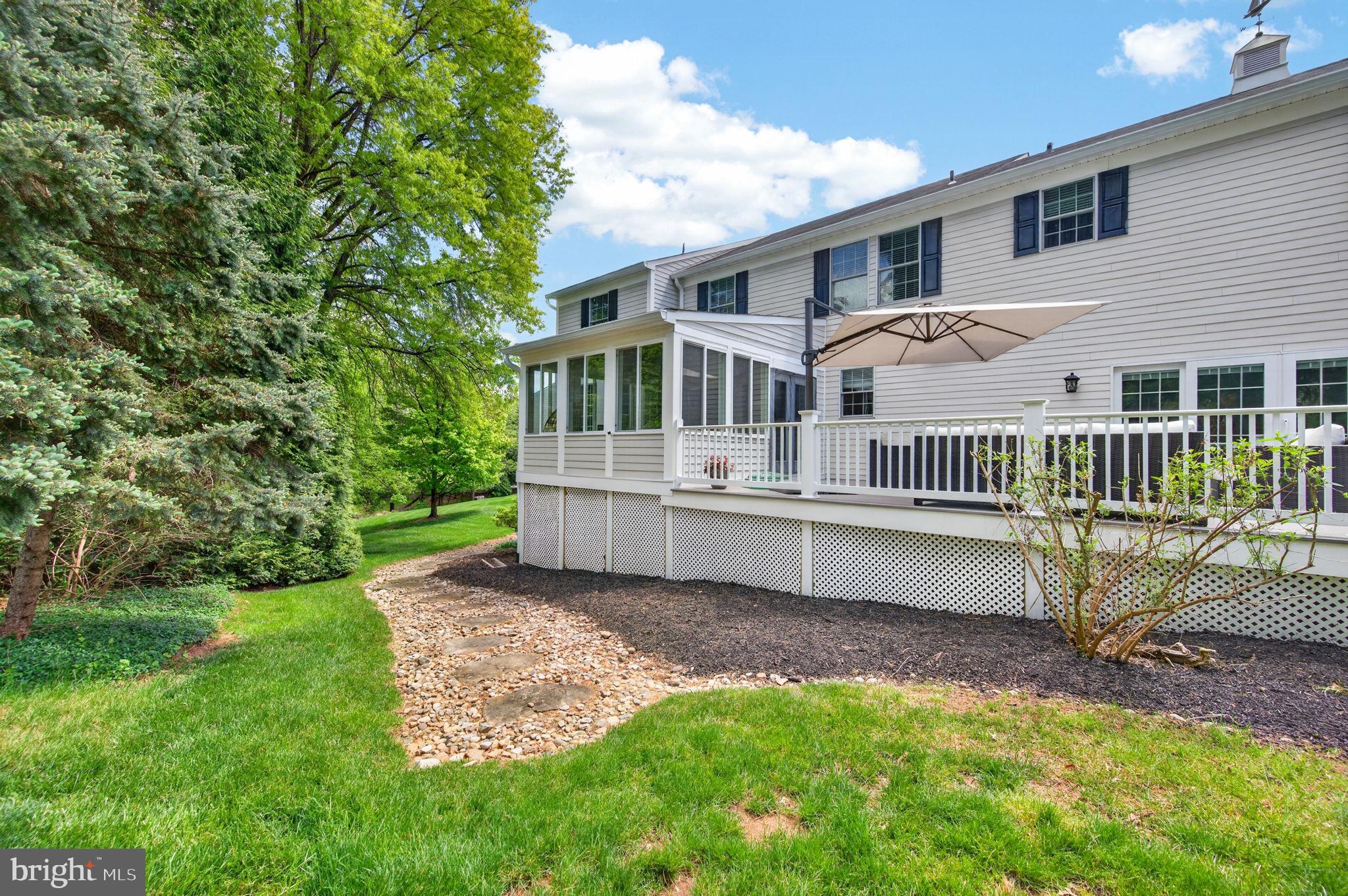 LUTHERVILLE - Residential