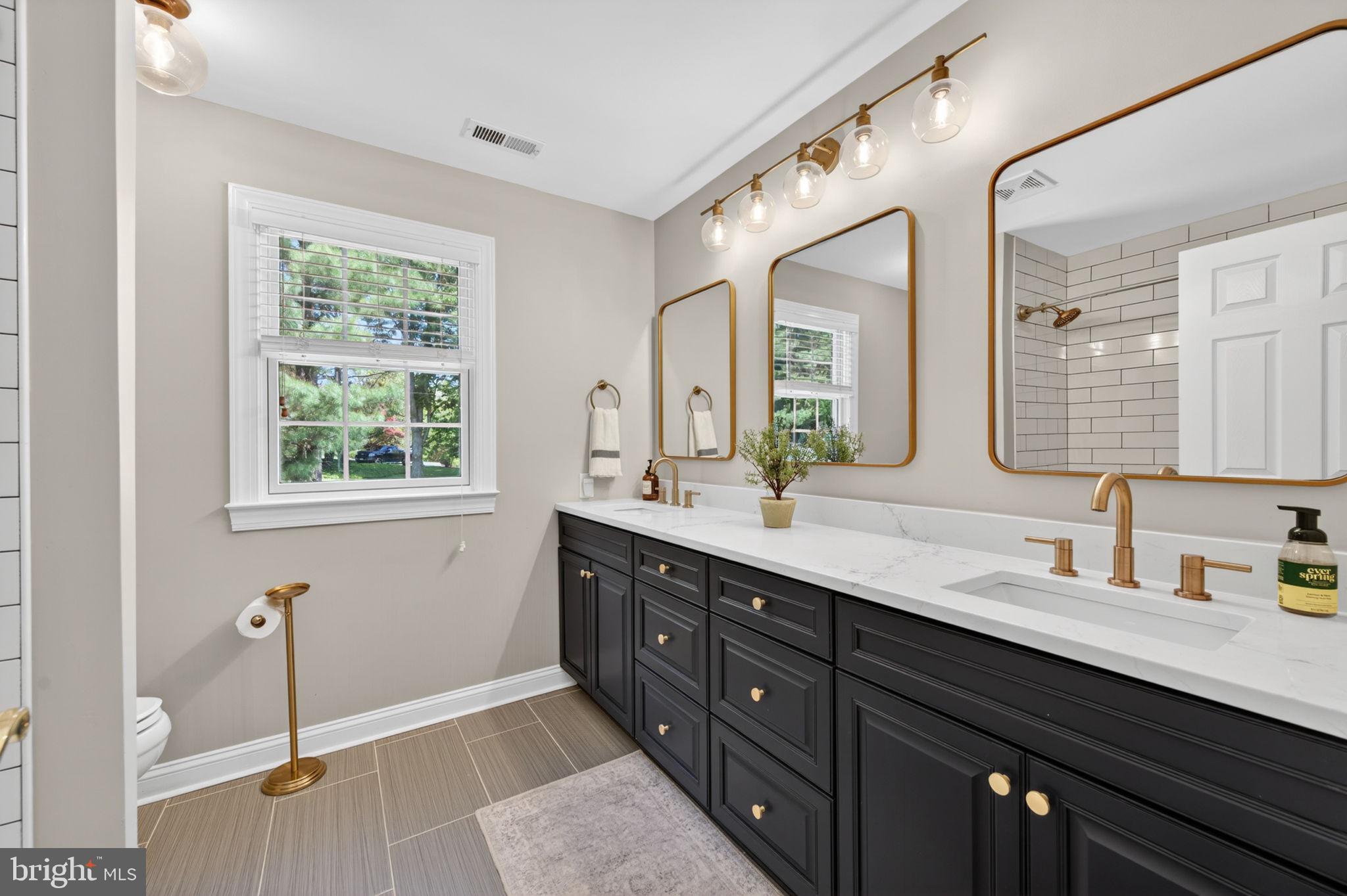 LUTHERVILLE - Residential
