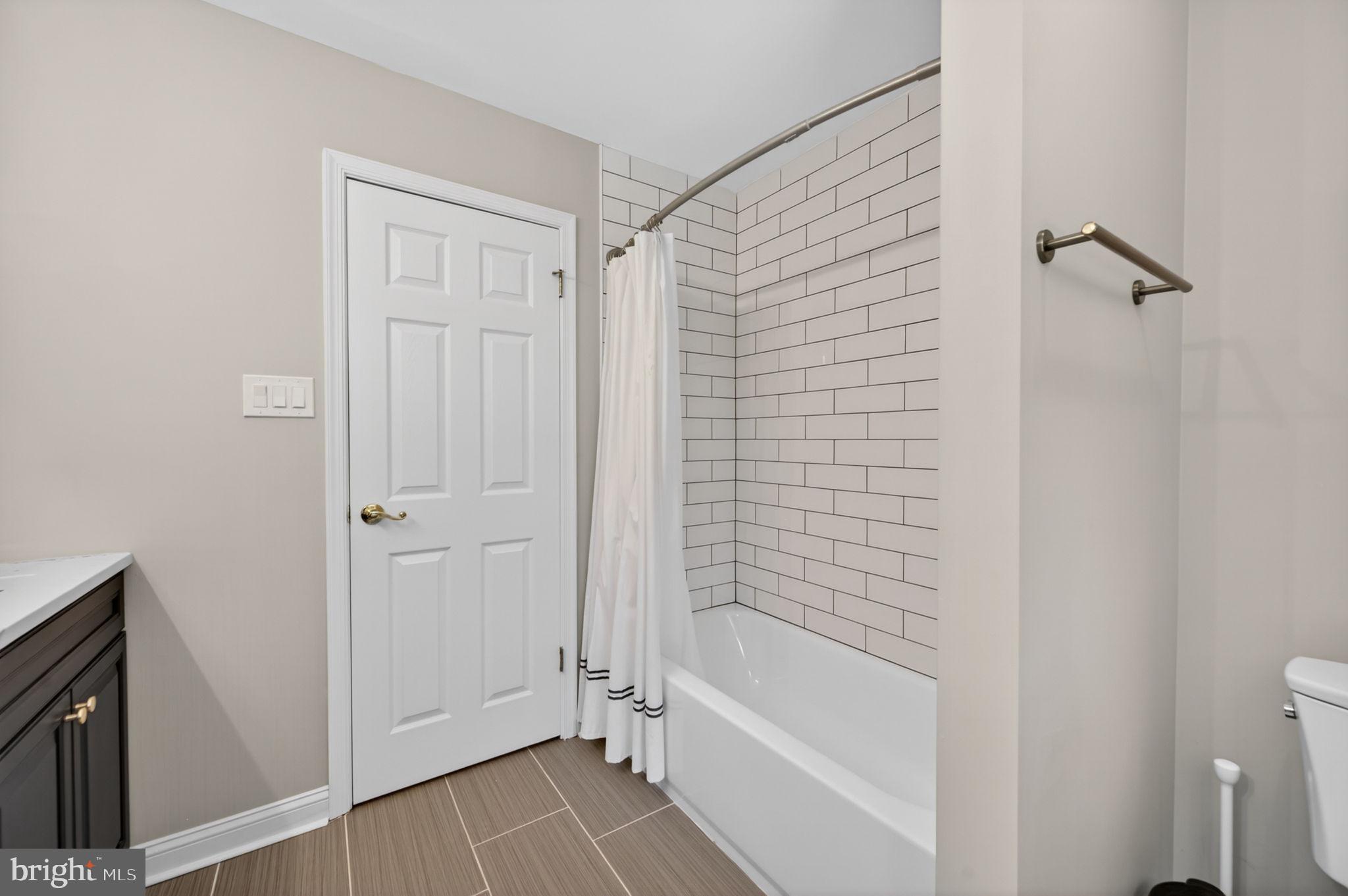 LUTHERVILLE - Residential