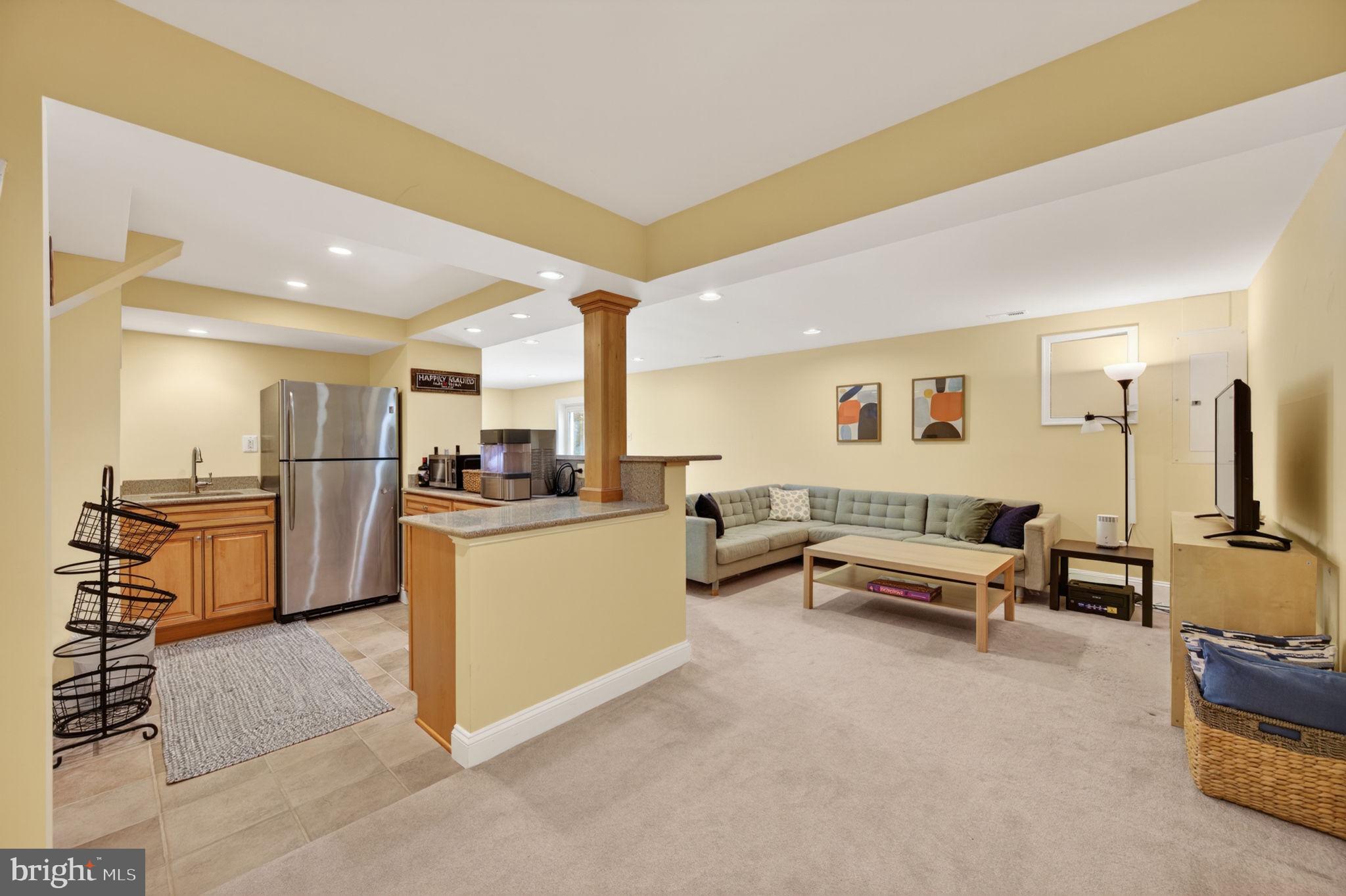 LUTHERVILLE - Residential