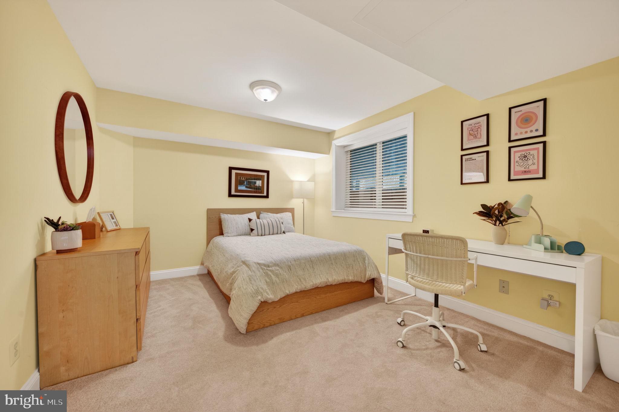 LUTHERVILLE - Residential