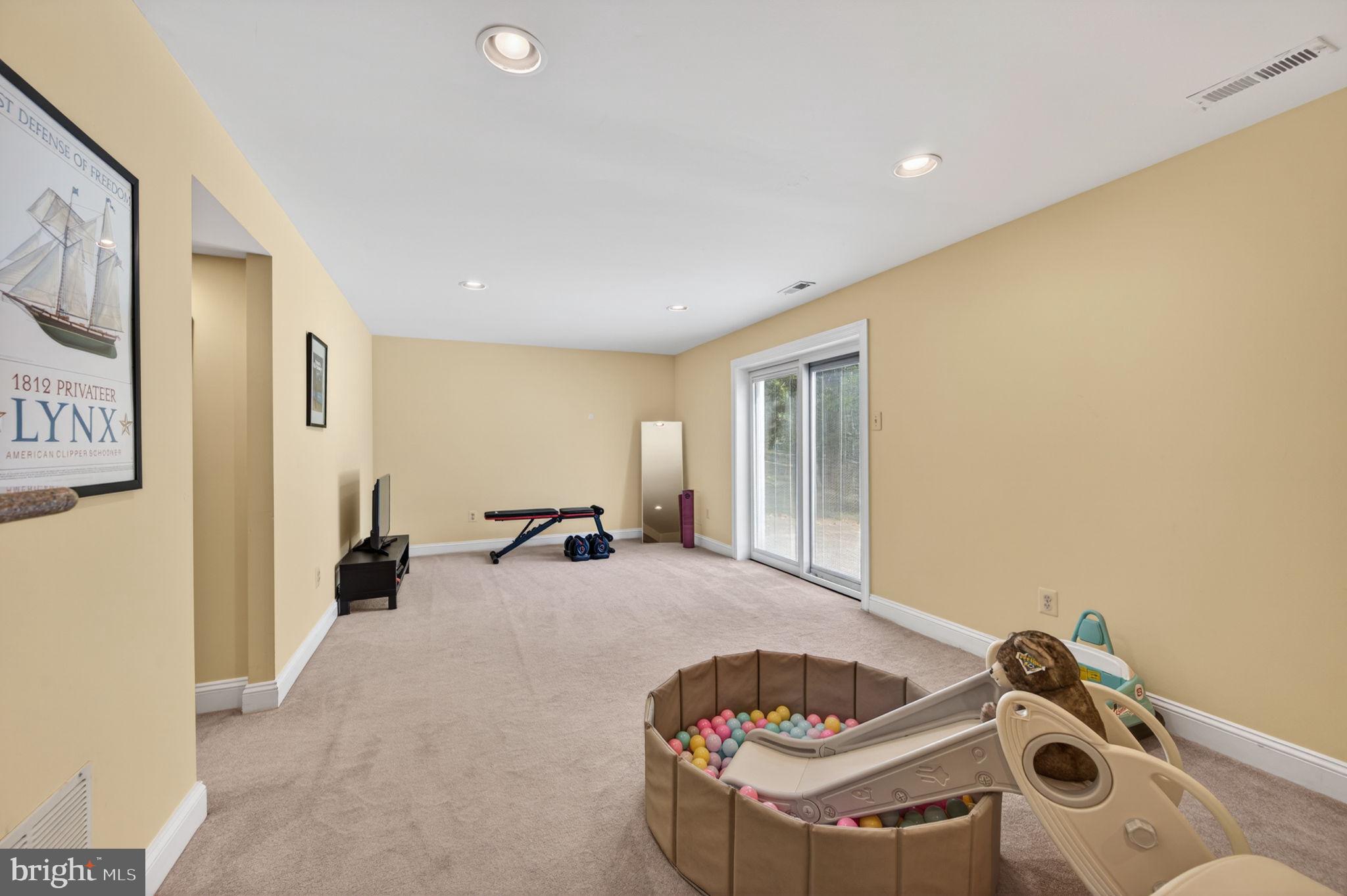 LUTHERVILLE - Residential