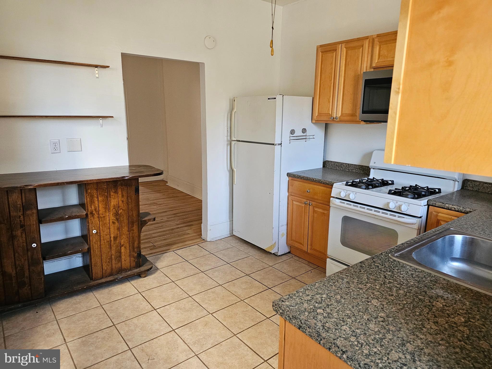 POWELTON VILLAGE - Residential Lease