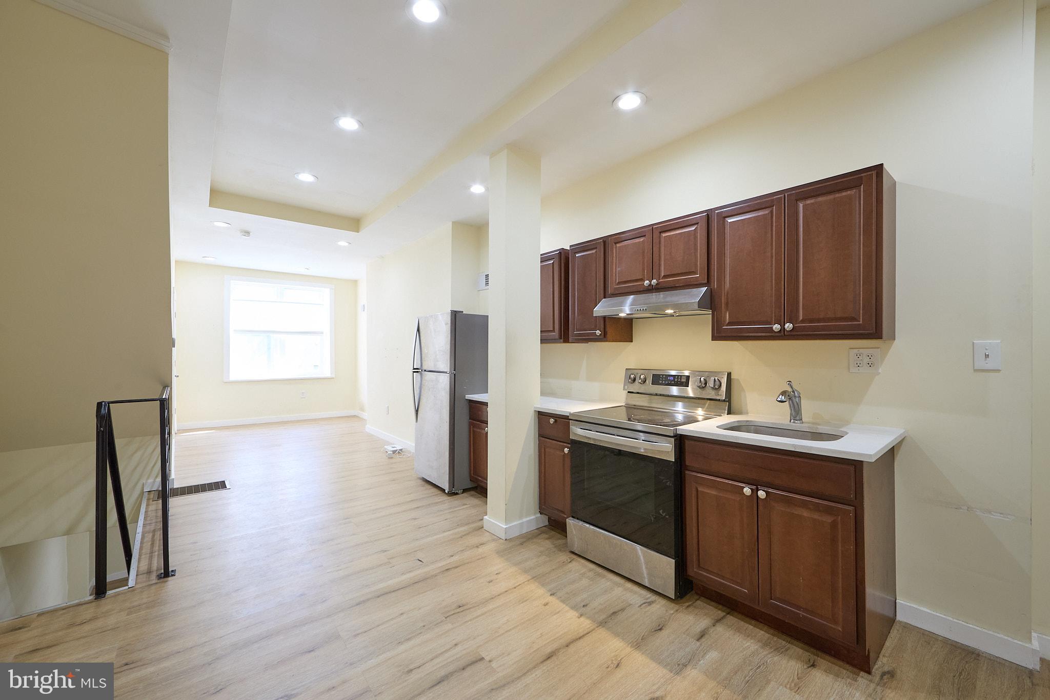 OLDE KENSINGTON - Residential