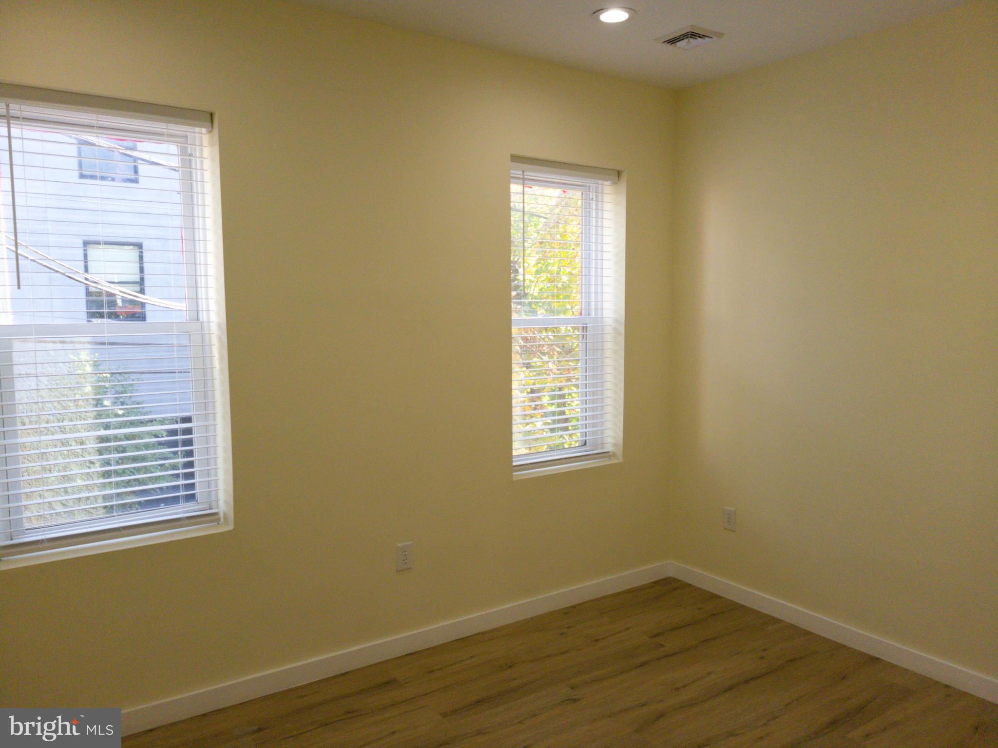 OLDE KENSINGTON - Residential