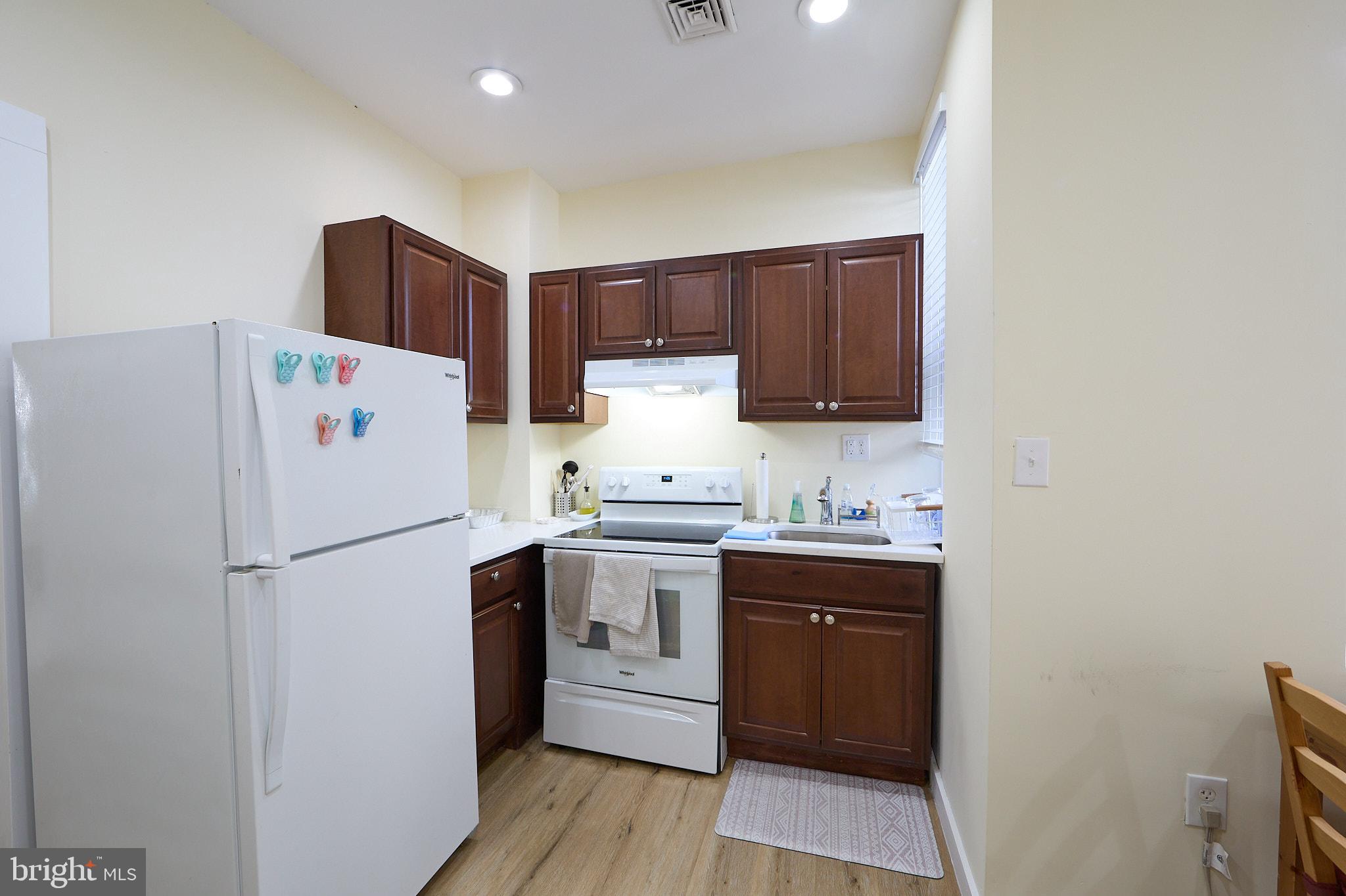 OLDE KENSINGTON - Residential