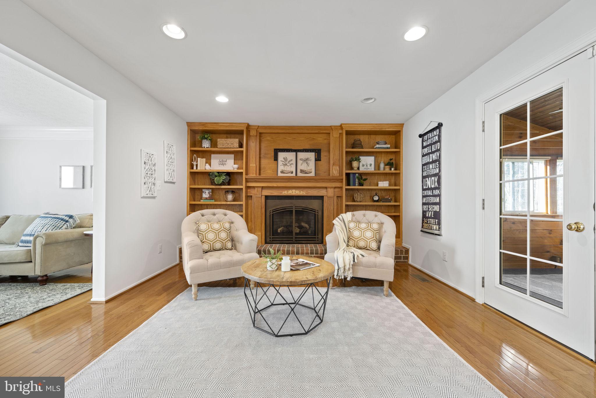 BAY COUNTRY - Residential