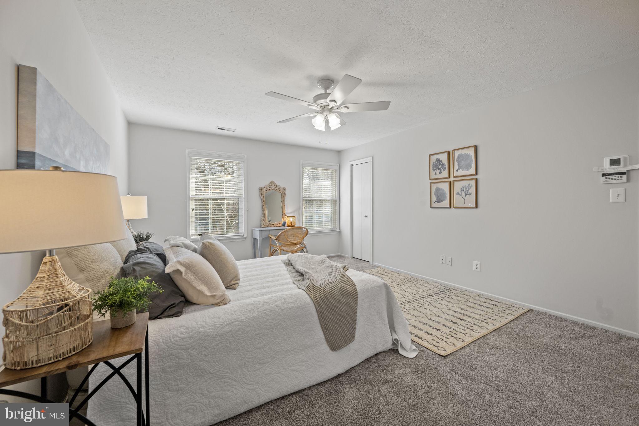 BAY COUNTRY - Residential