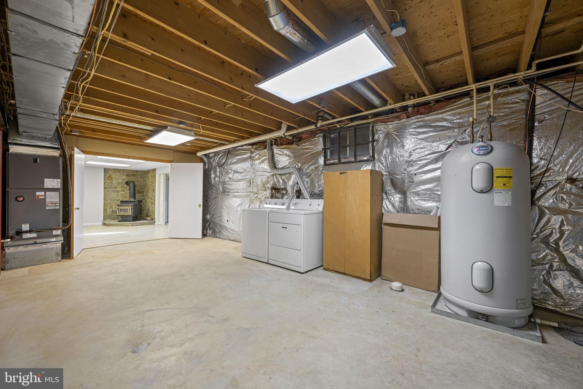 BAY COUNTRY - Residential