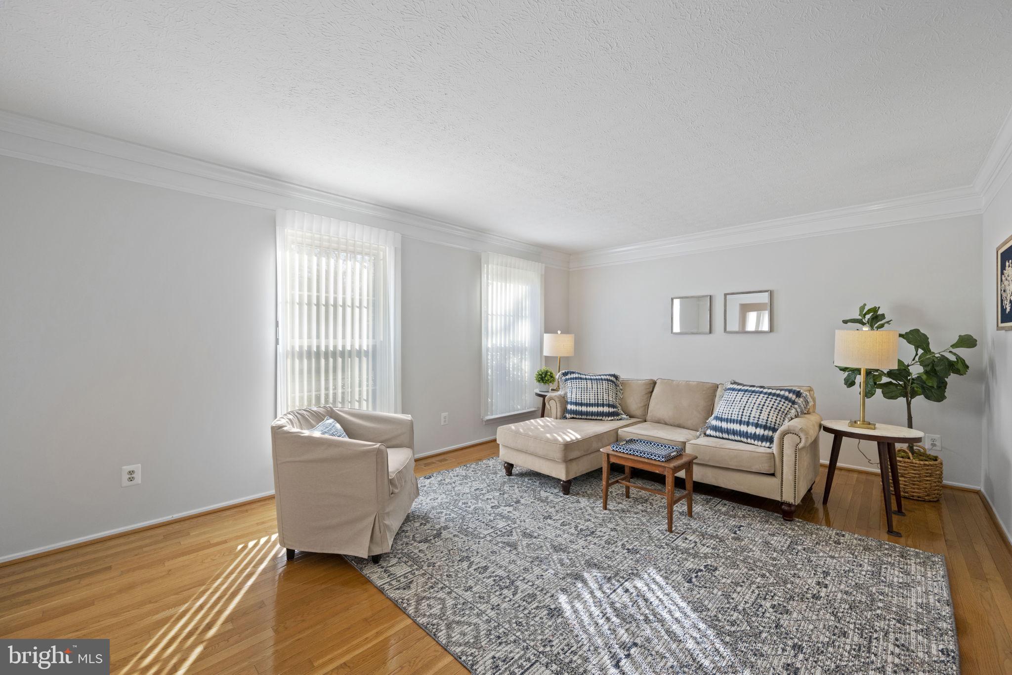 BAY COUNTRY - Residential