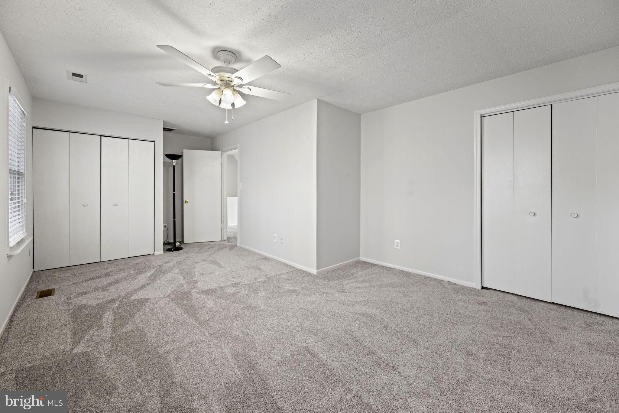 BAY COUNTRY - Residential