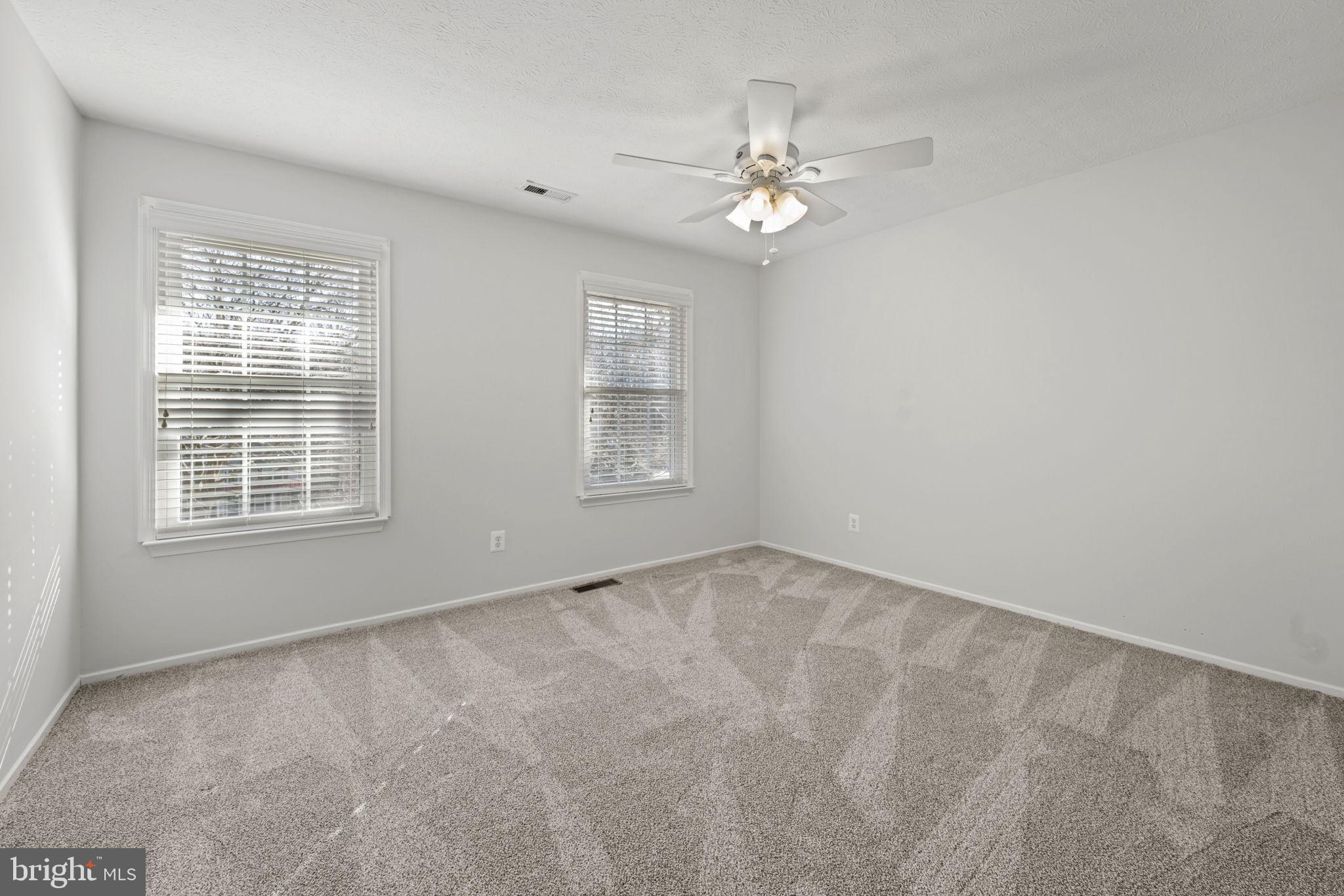 BAY COUNTRY - Residential