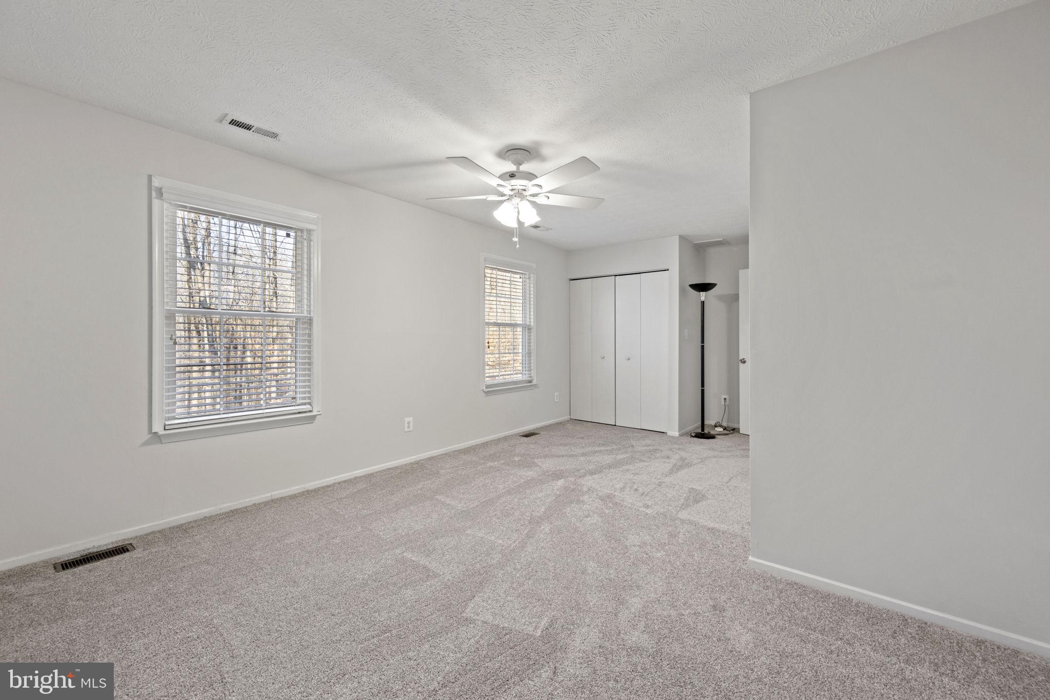 BAY COUNTRY - Residential