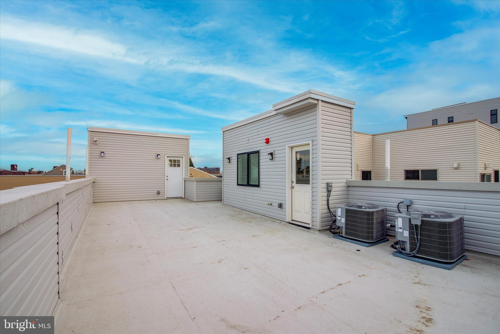 LUDLOW - Commercial Sale