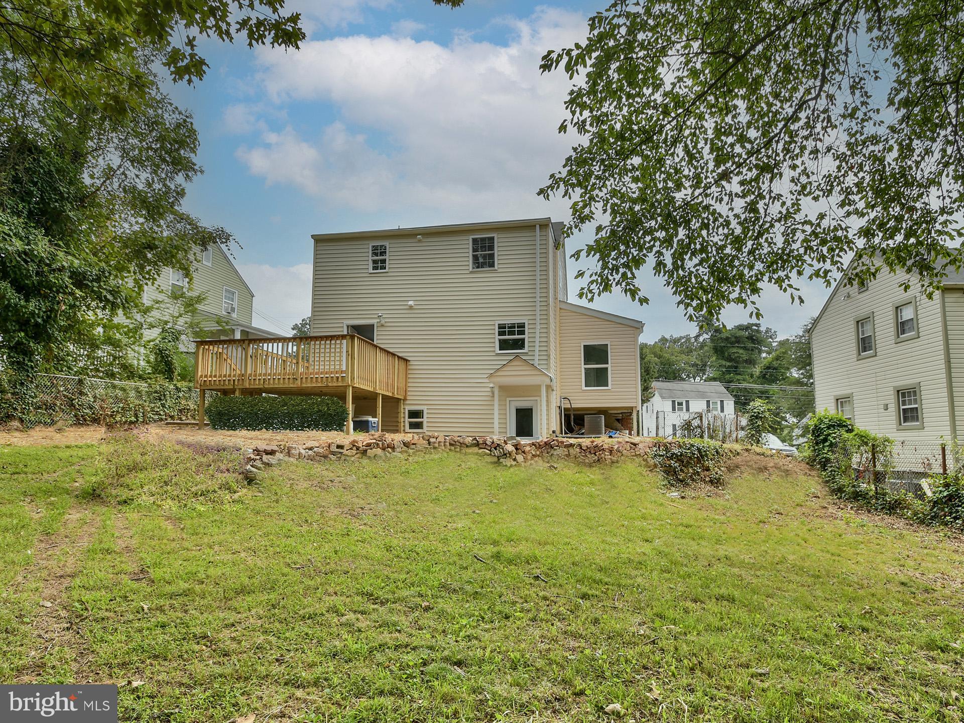 LANDOVER HILLS - Residential Lease