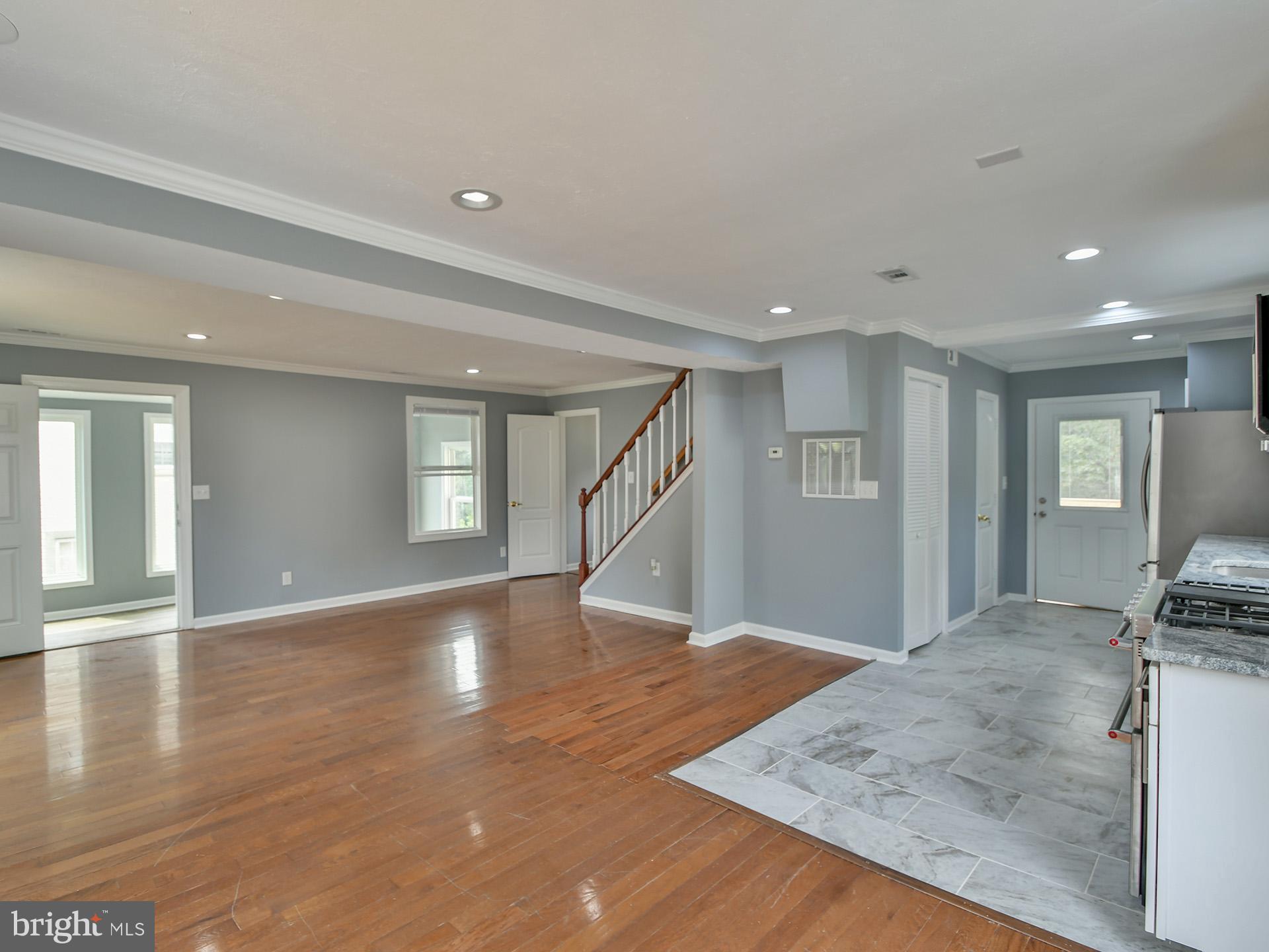 LANDOVER HILLS - Residential Lease