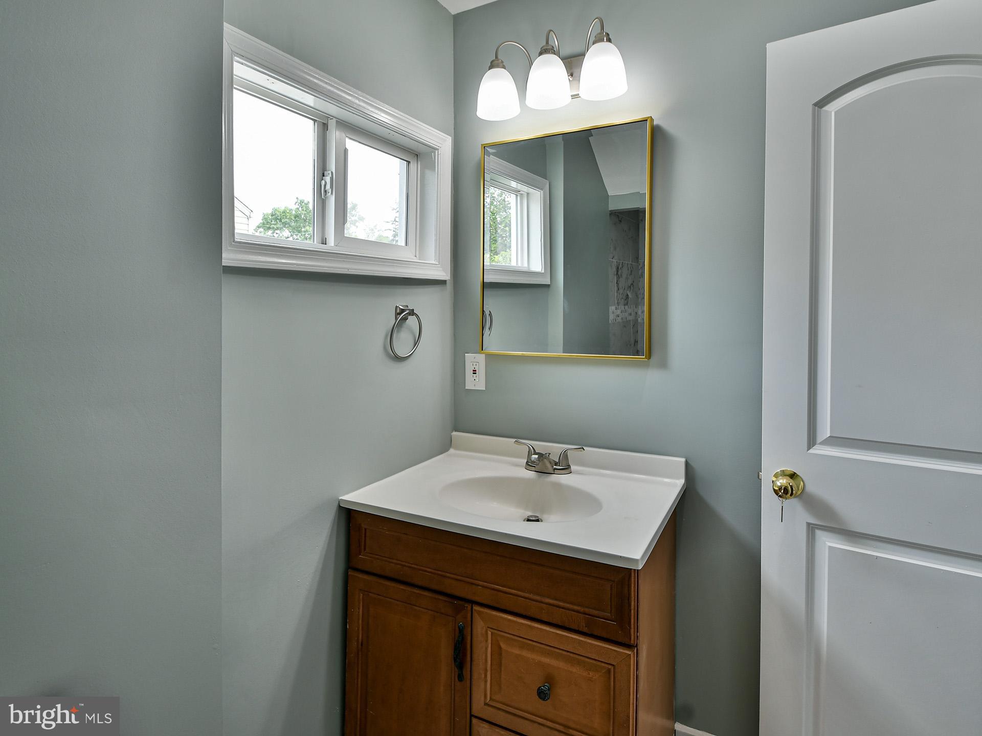 LANDOVER HILLS - Residential Lease