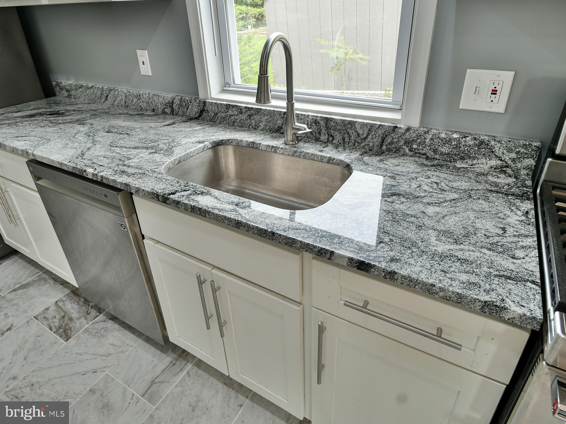 LANDOVER HILLS - Residential Lease