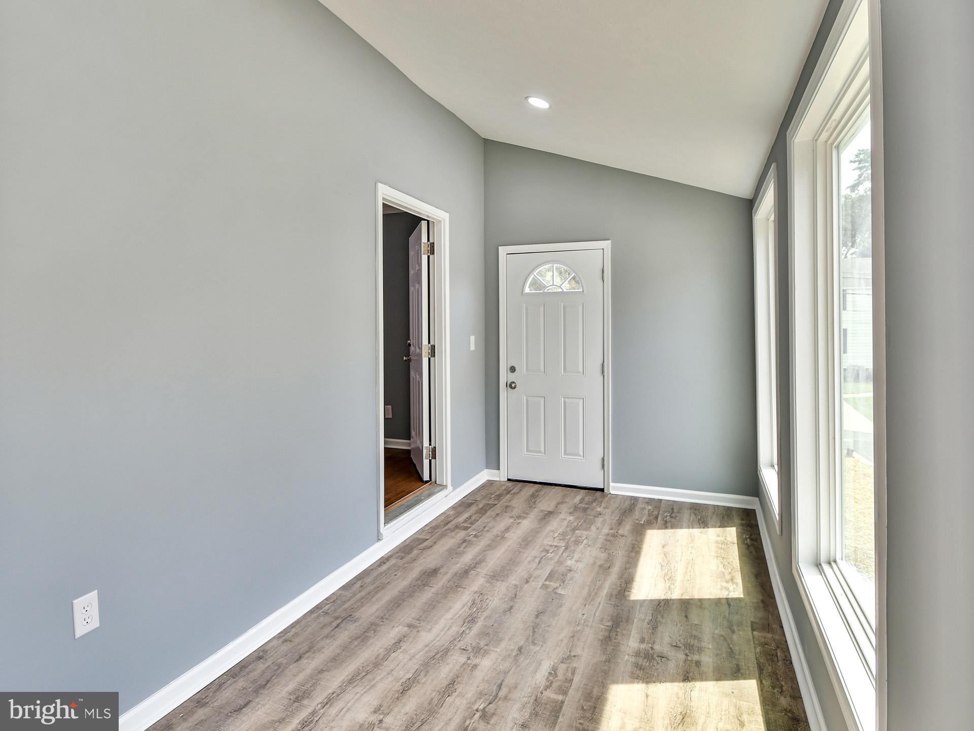 LANDOVER HILLS - Residential Lease