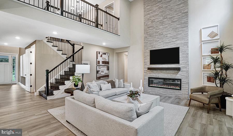 ST JAMES - Residential