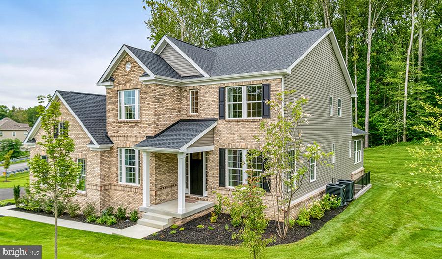 ST JAMES - Residential