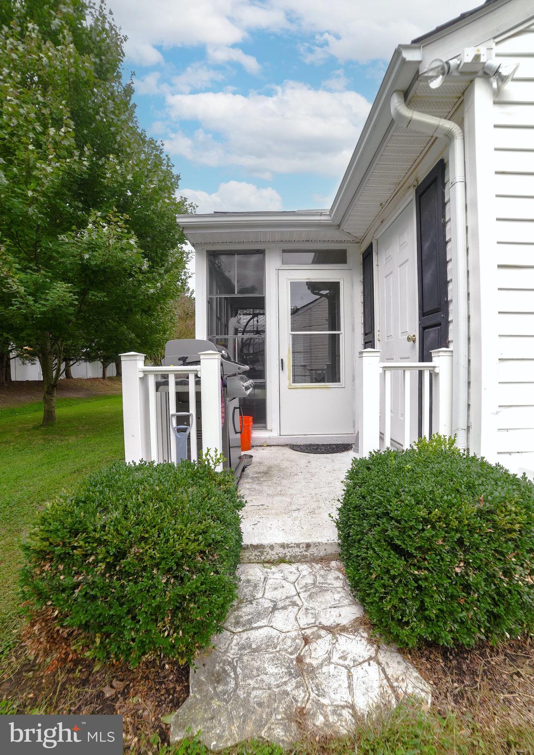 QUEENSTOWN VILLAGE - Residential