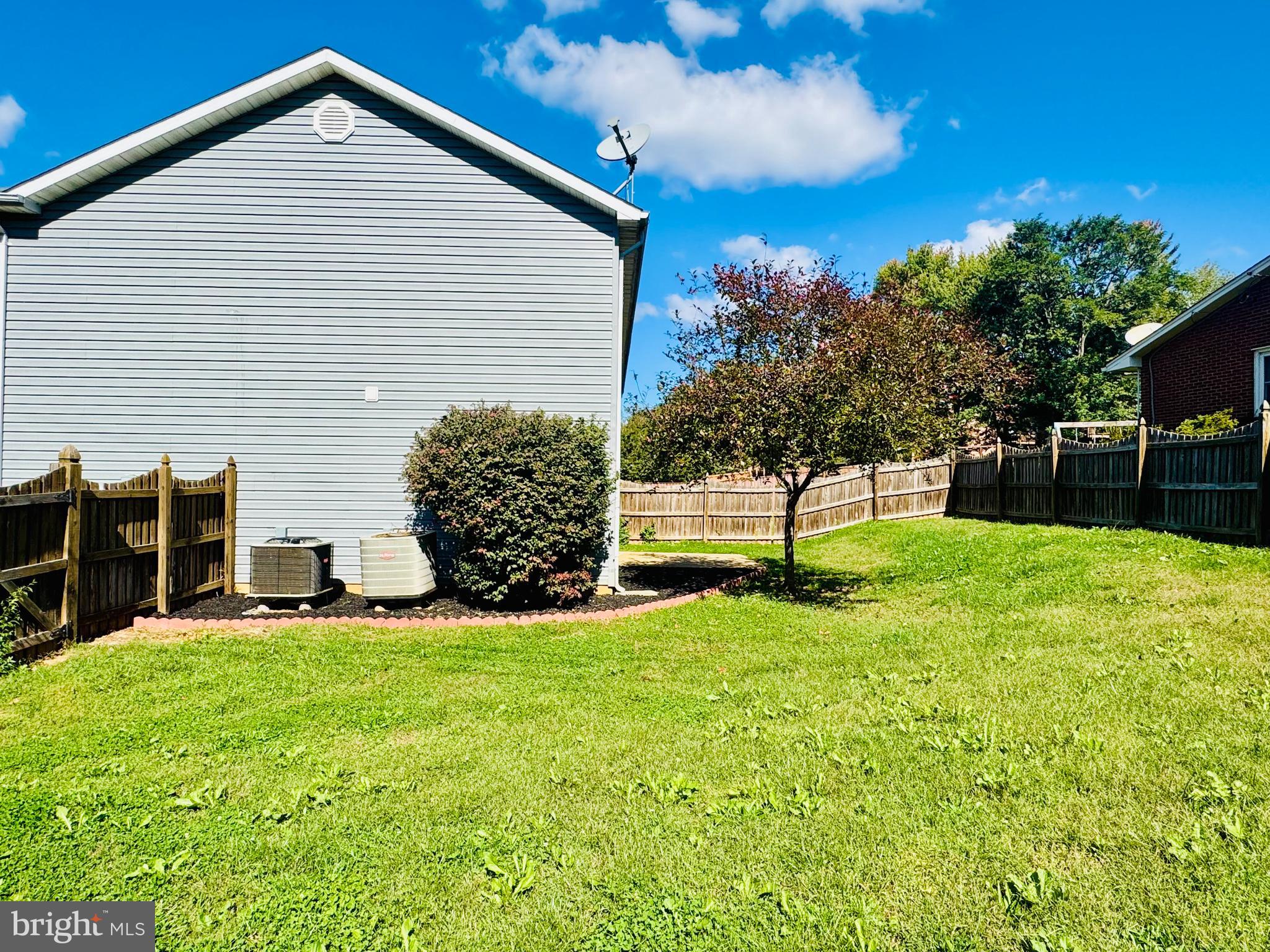 ACADEMY MANOR - Residential