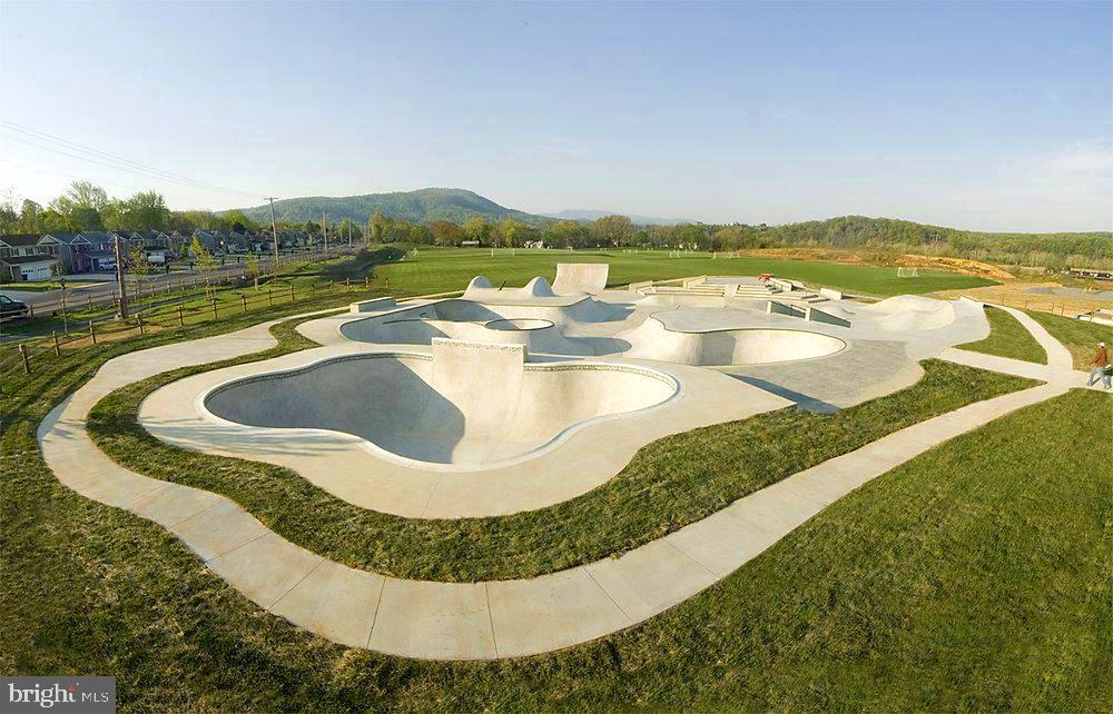 ACADEMY MANOR - Residential