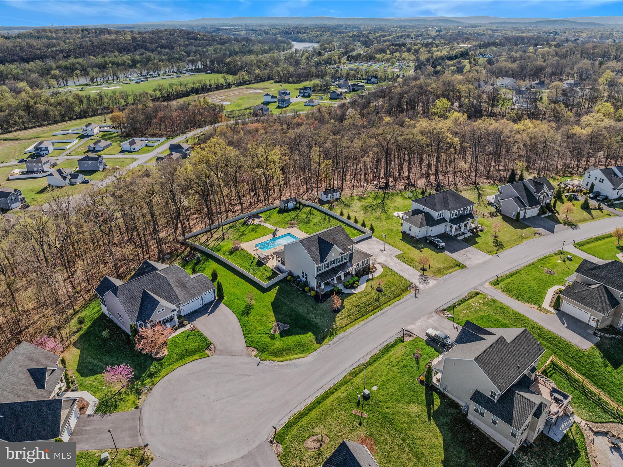 BROOKFIELD ON THE POTOMAC - Residential