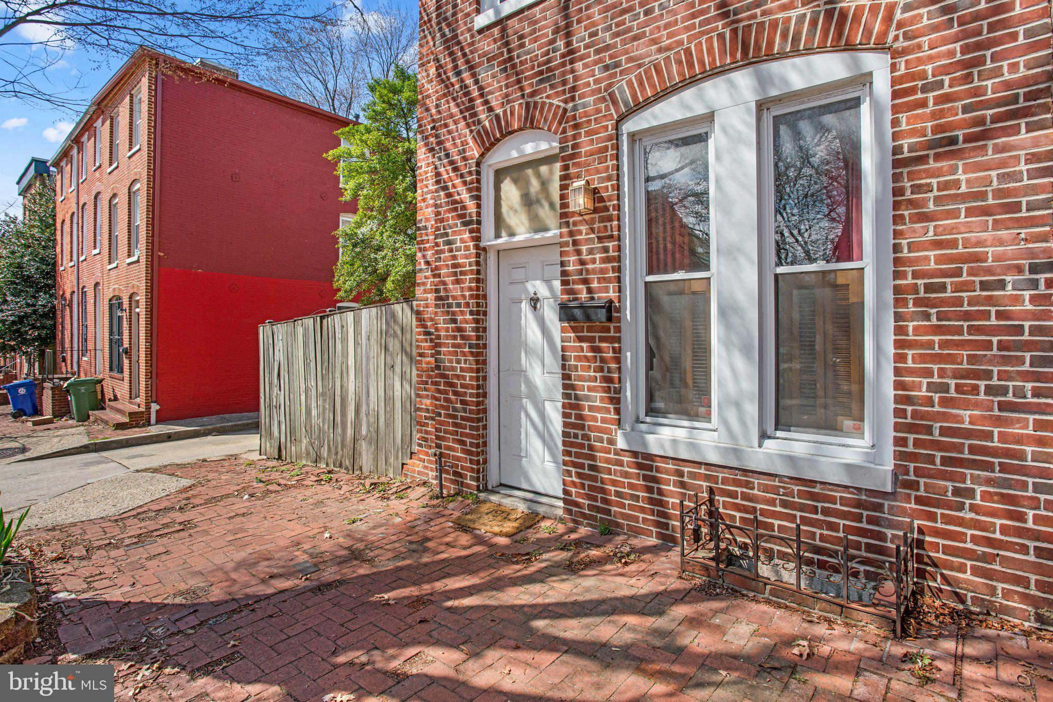 106 SCOTT STREET