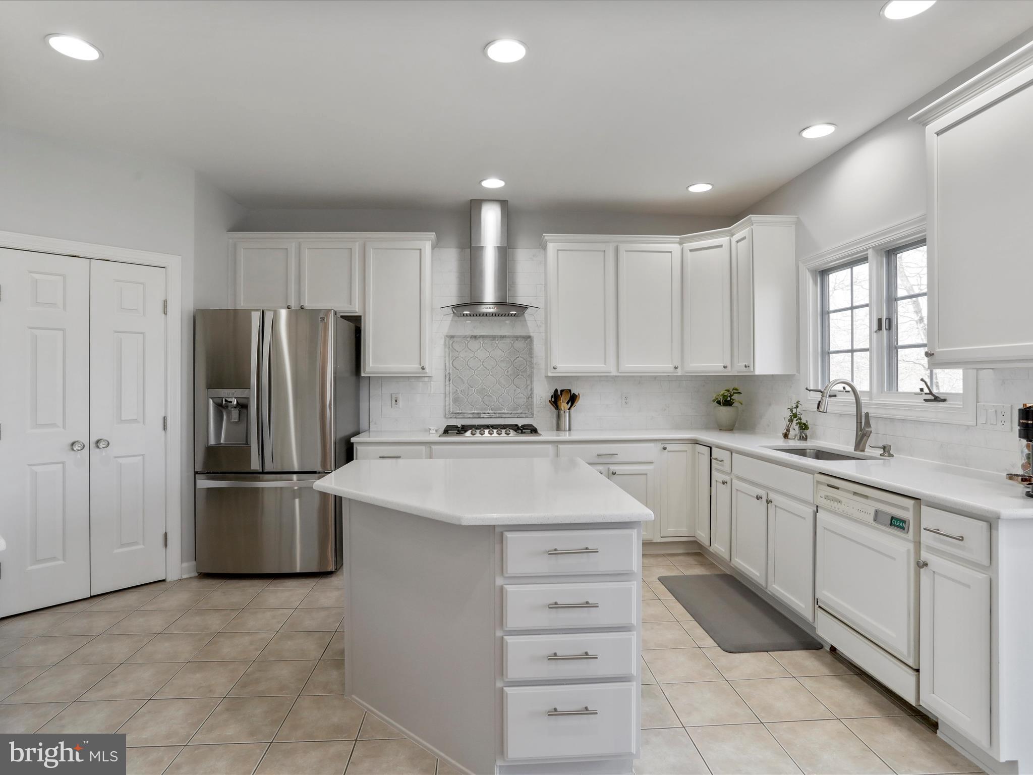 DEVEREAUX ESTATES - Residential