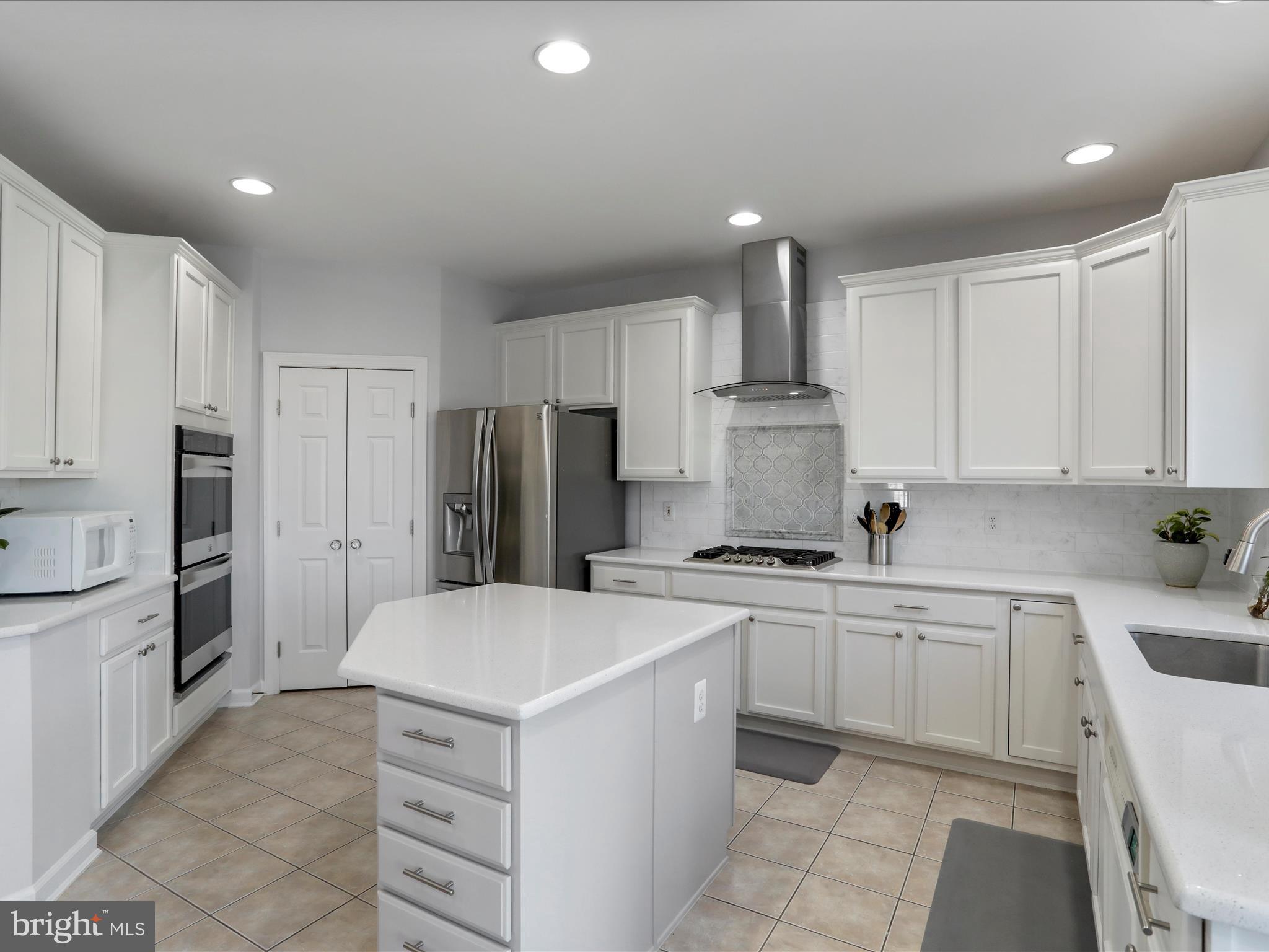 DEVEREAUX ESTATES - Residential