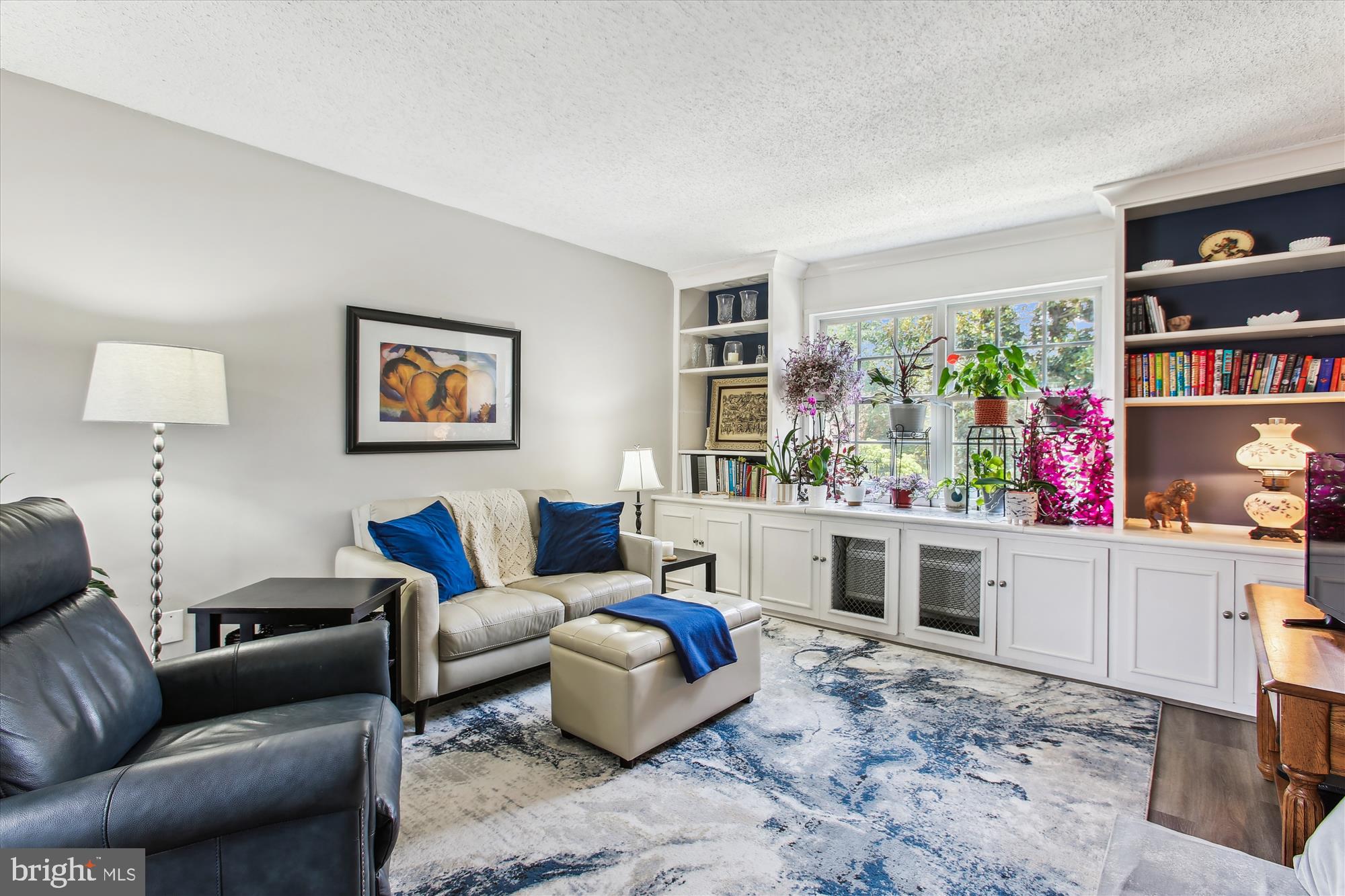 1612 W ABINGDON DRIVE 202