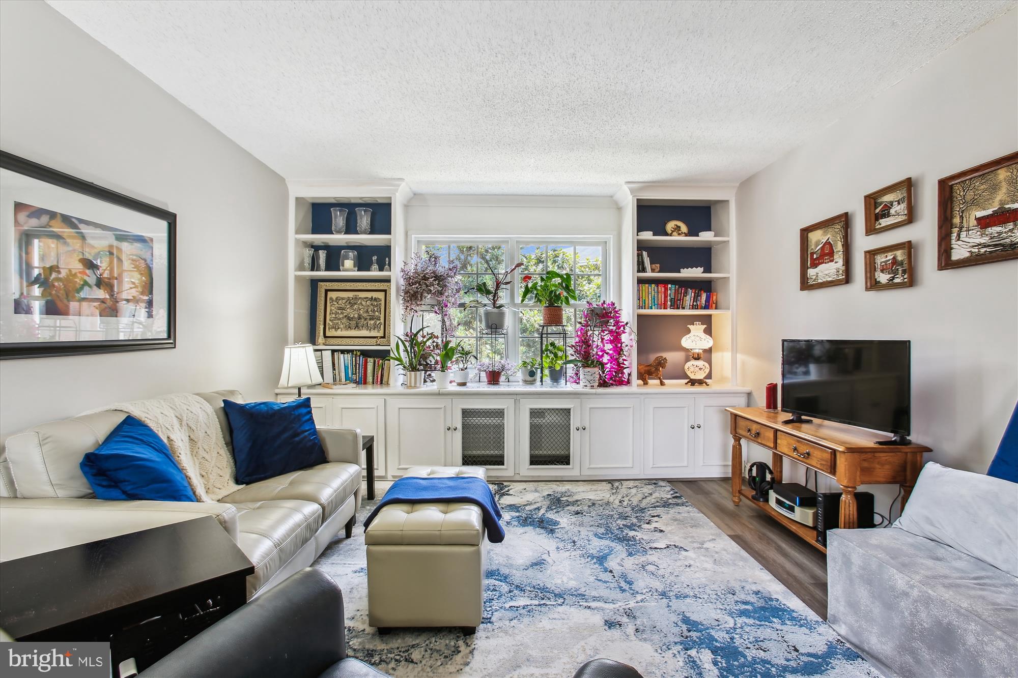1612 W ABINGDON DRIVE 202