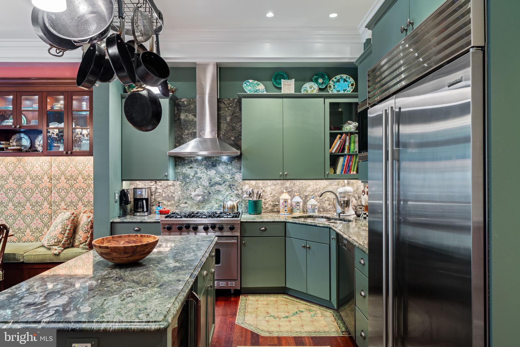 SOCIETY HILL - Residential