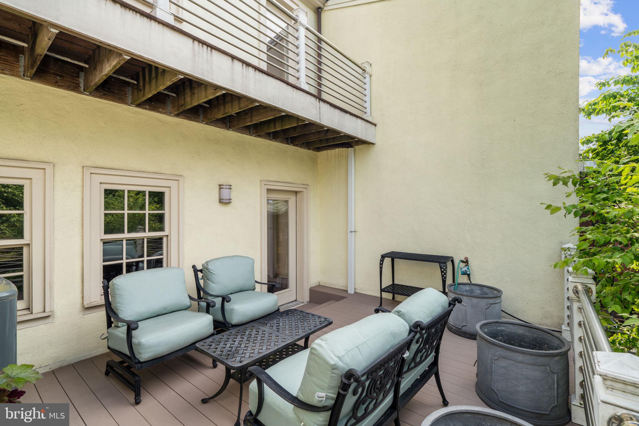 SOCIETY HILL - Residential