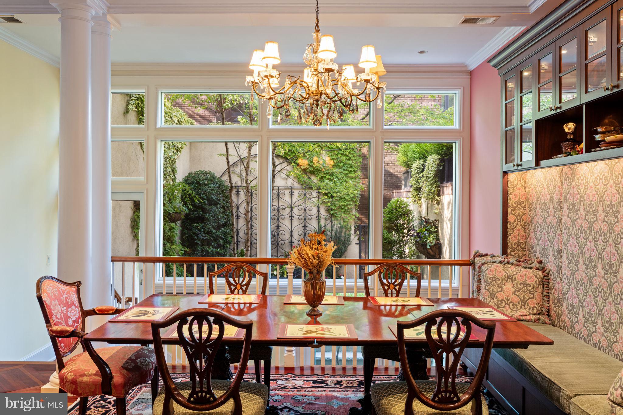 SOCIETY HILL - Residential