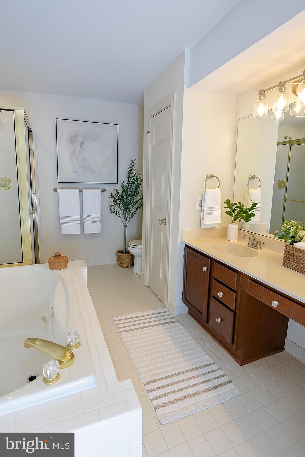 DECOVERLY ADVENTURE - Residential