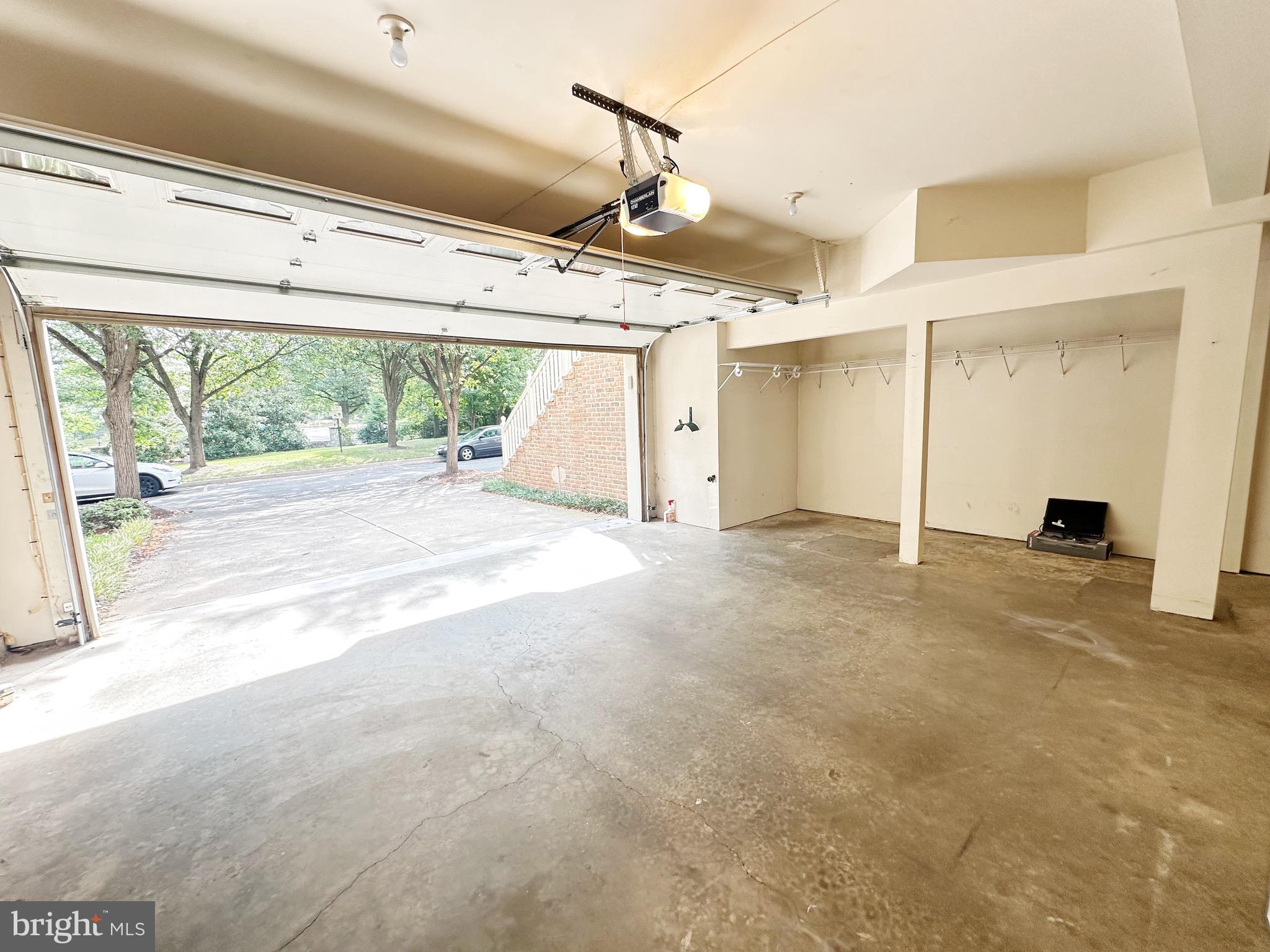 DECOVERLY ADVENTURE - Residential