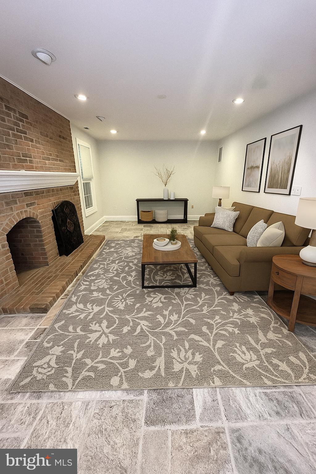 DECOVERLY ADVENTURE - Residential